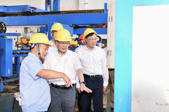 劉健深入一線開展節(jié)前安全生產(chǎn)調(diào)研，重點(diǎn)聚焦普通機(jī)械設(shè)備安裝服務(wù)